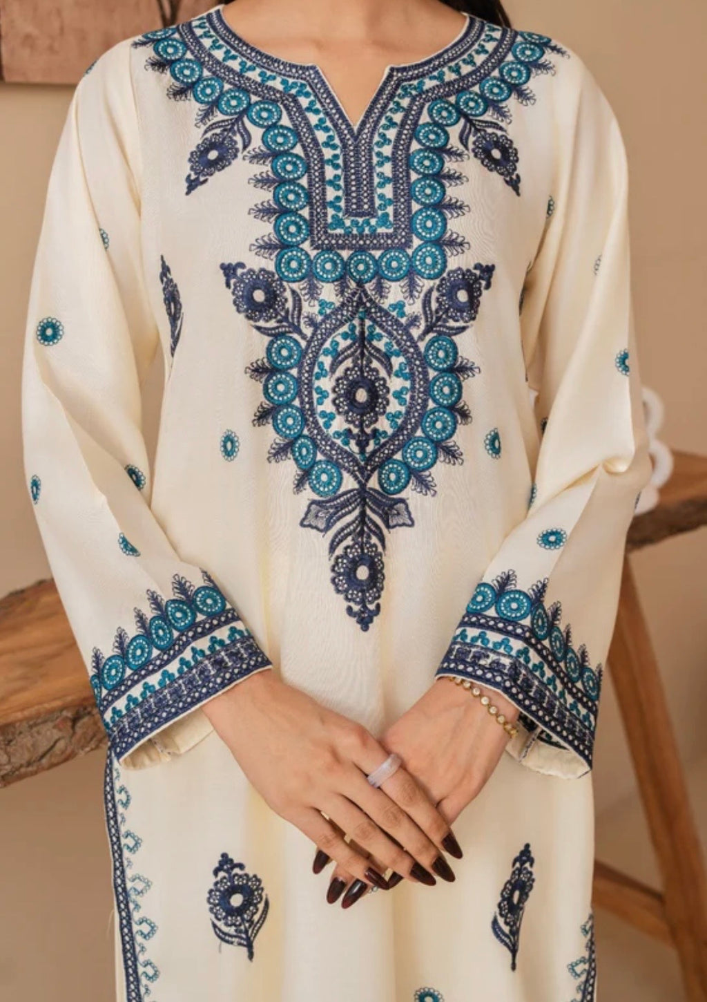 Embroidered 2-pcs stitched