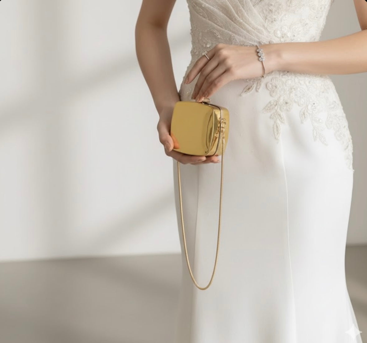 Mini hand bag