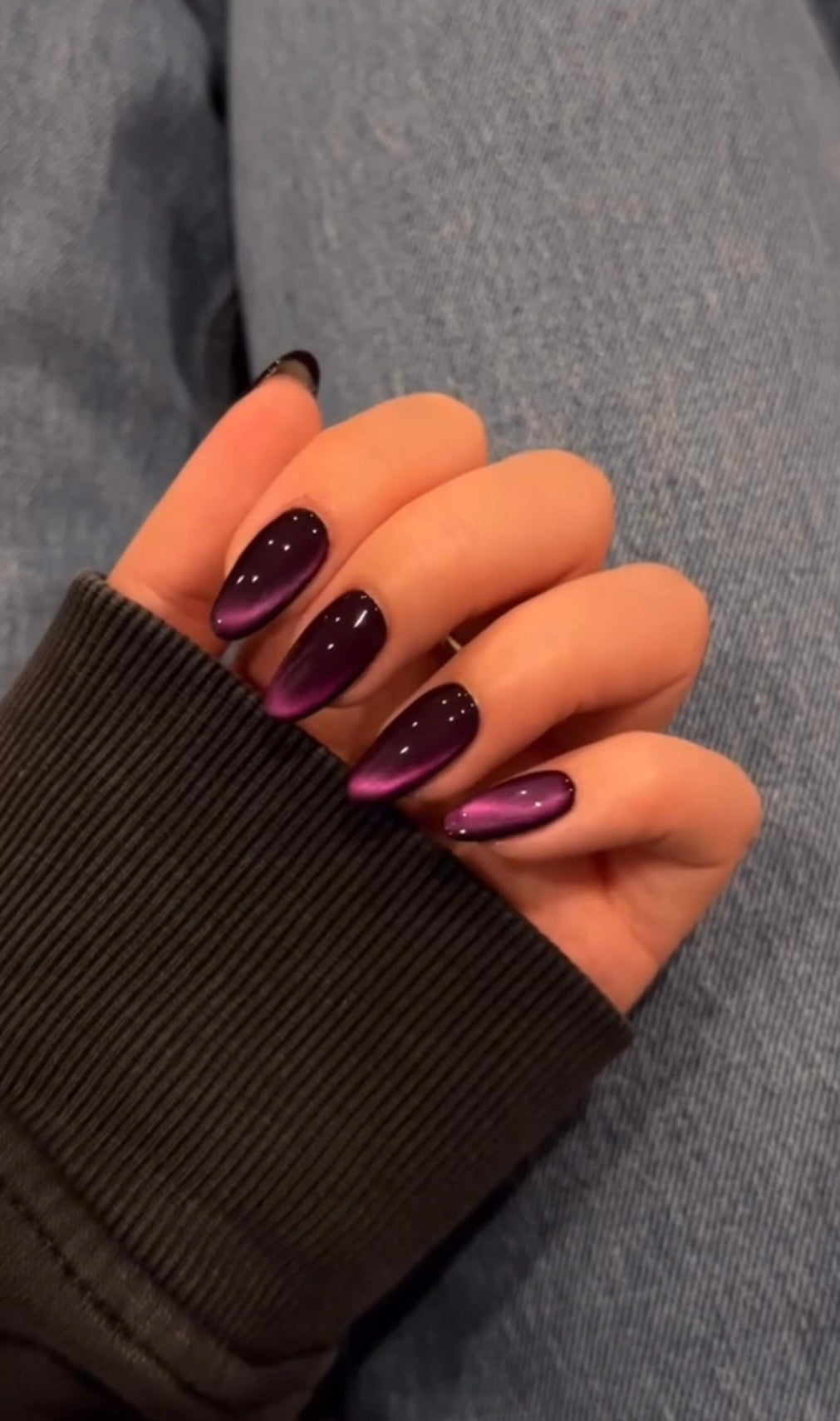 Cat eye nails