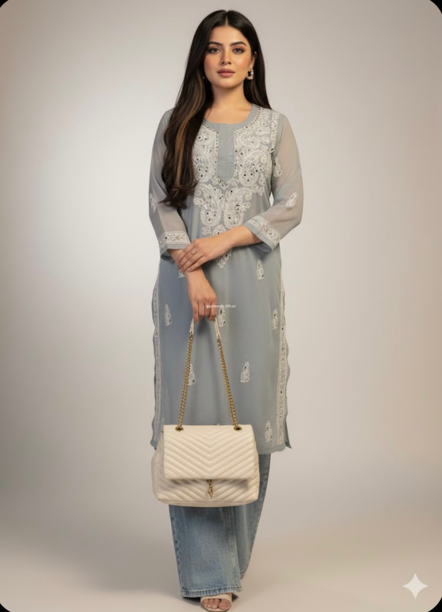 Chikan kari kurti