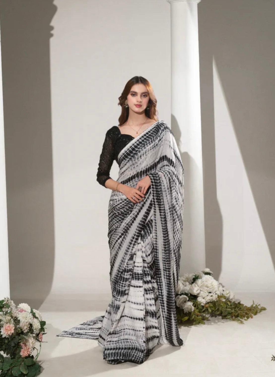 Black and white sare