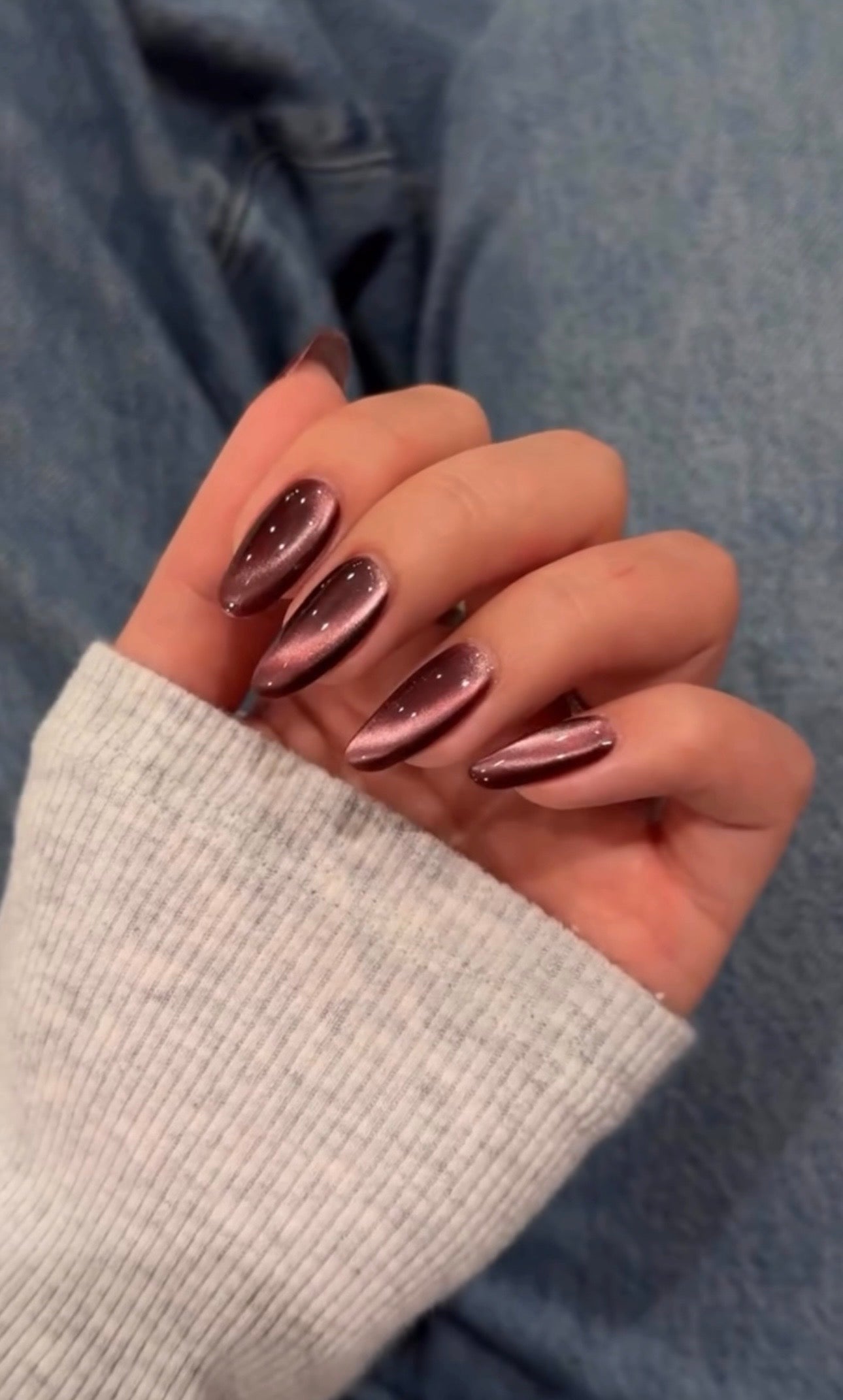 Cat eye nail’s