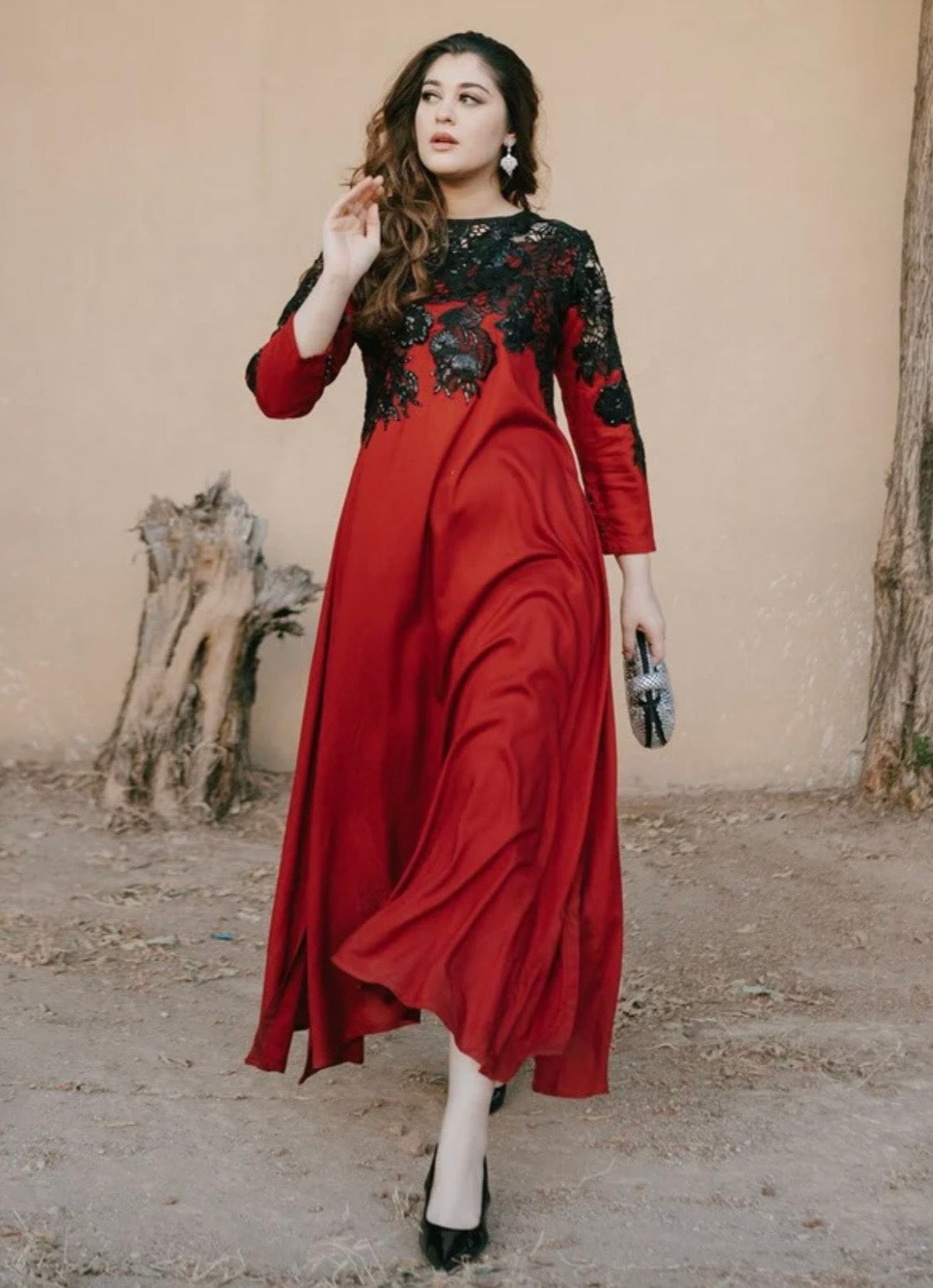 Rose red
